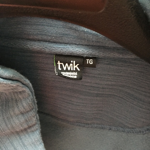 Twik Asymmetrical Zipup Jacket - Picture 3 of 3